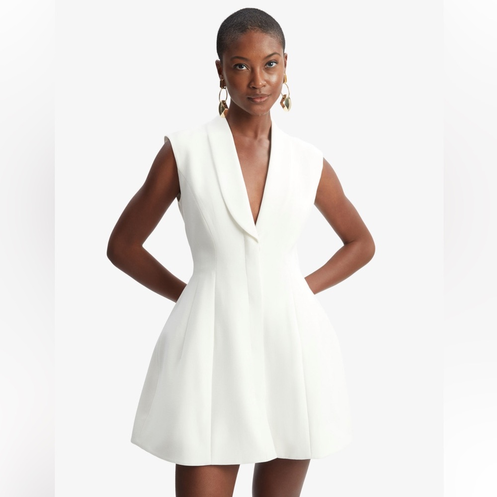 Bardot Elegant Cream Sleeveless Dress